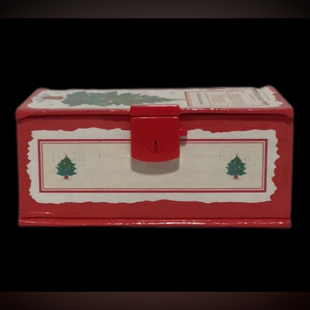 CHRISTMAS Wishes: A Holiday Gift Keepsake to Unlock and Treasure Charms NEW - Picture 7 of 8